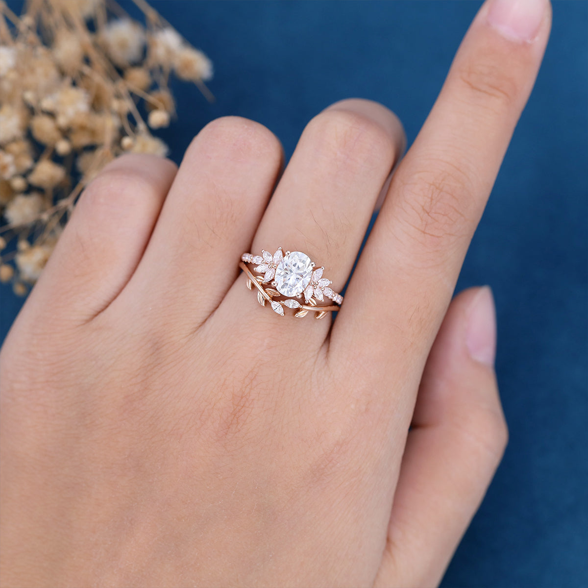 1.33 CT Oval Cluster Moissanite Bridal Set