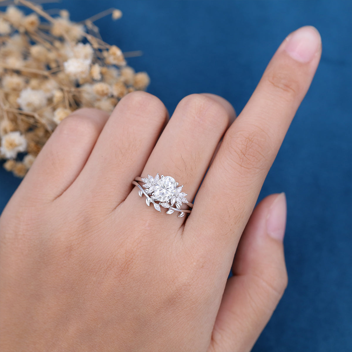 1.33 CT Oval Cluster Moissanite Bridal Set