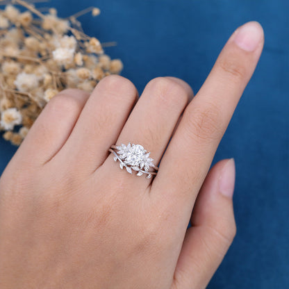 1.33 CT Oval Cluster Moissanite Bridal Set