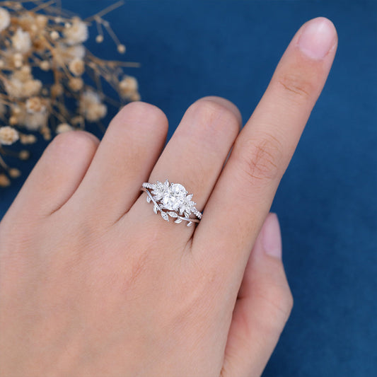 1.33 CT Oval Cluster Moissanite Bridal Set