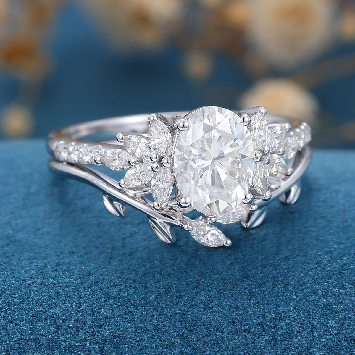 1.33 CT Oval Cluster Moissanite Bridal Set