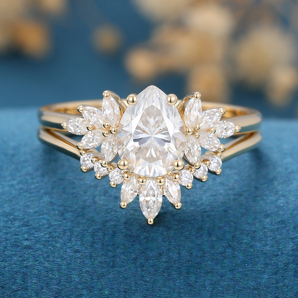 1 CT Oval Cluster Moissanite Bridal Set