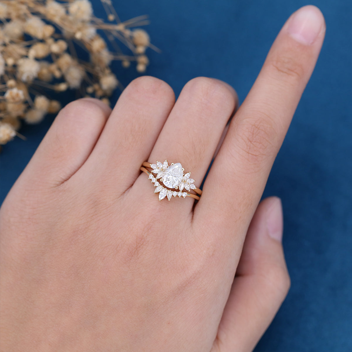 1 CT Oval Cluster Moissanite Bridal Set