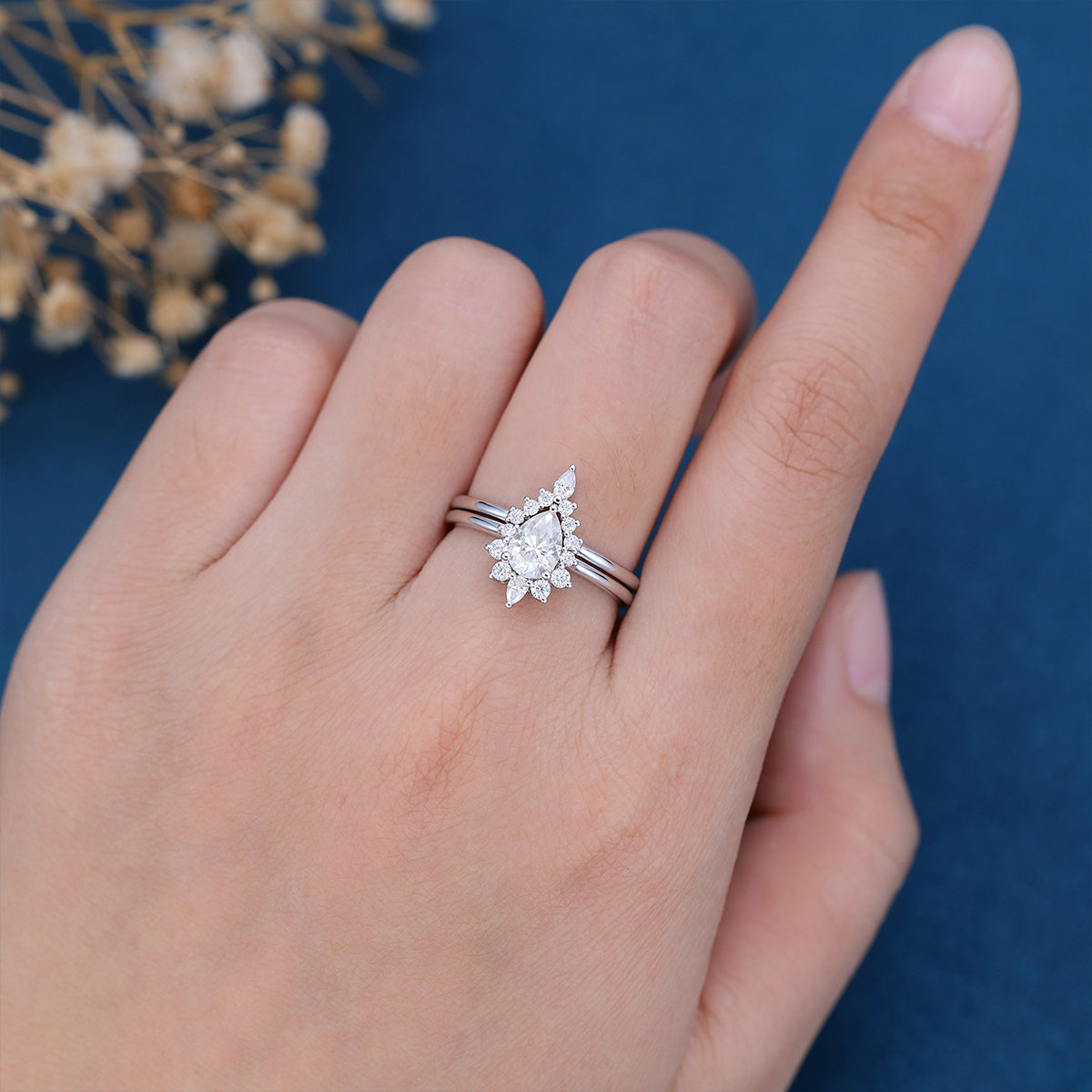 0.69 CT Pear Cluster Moissanite Bridal Set
