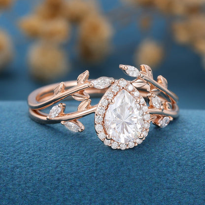 1 CT Pear Halo & Vintage Moissanite Bridal Set