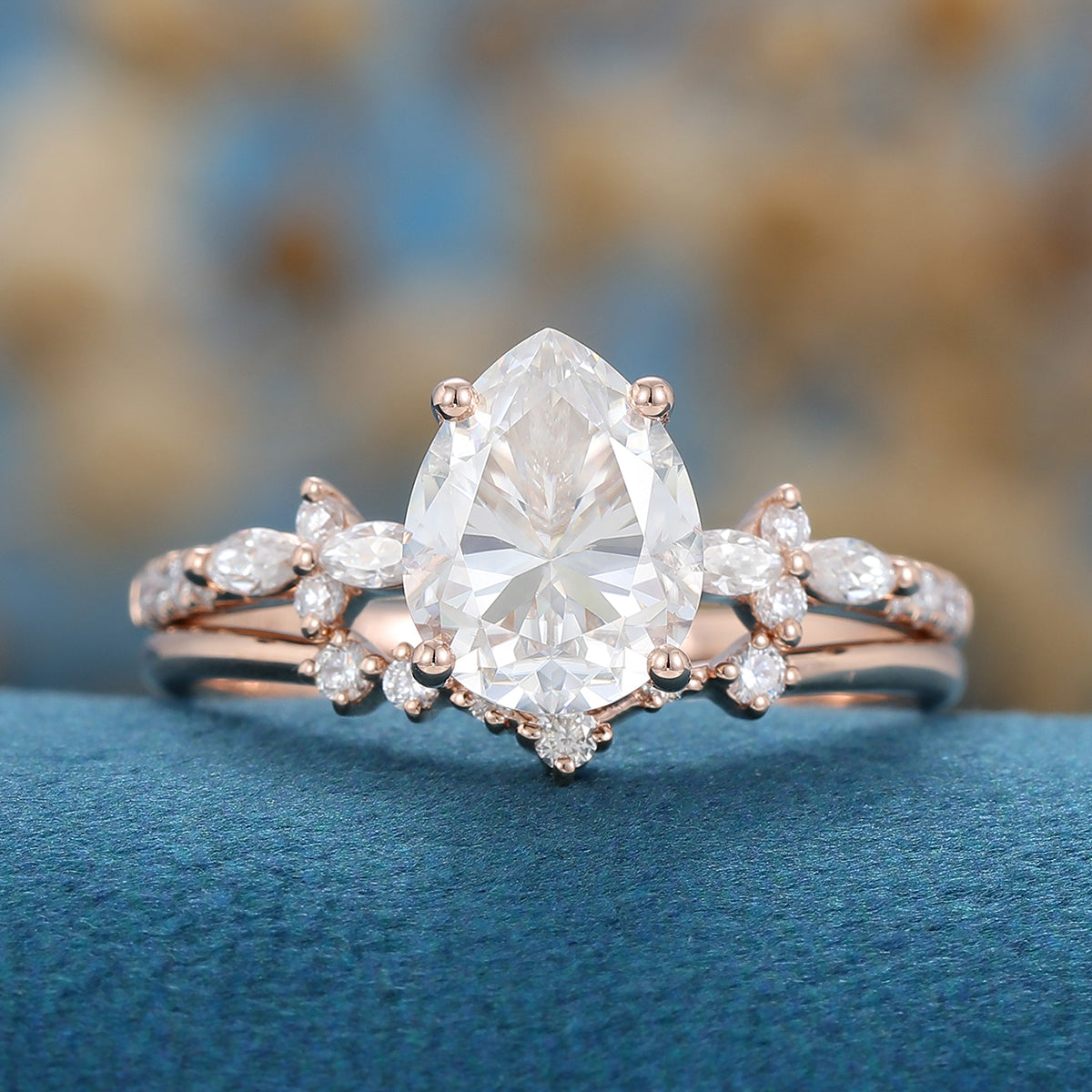 1.5 CT Pear Cluster Moissanite Bridal Set