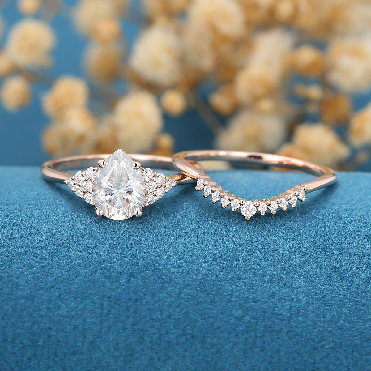 1 CT Pear Cluster Moissanite Bridal Set