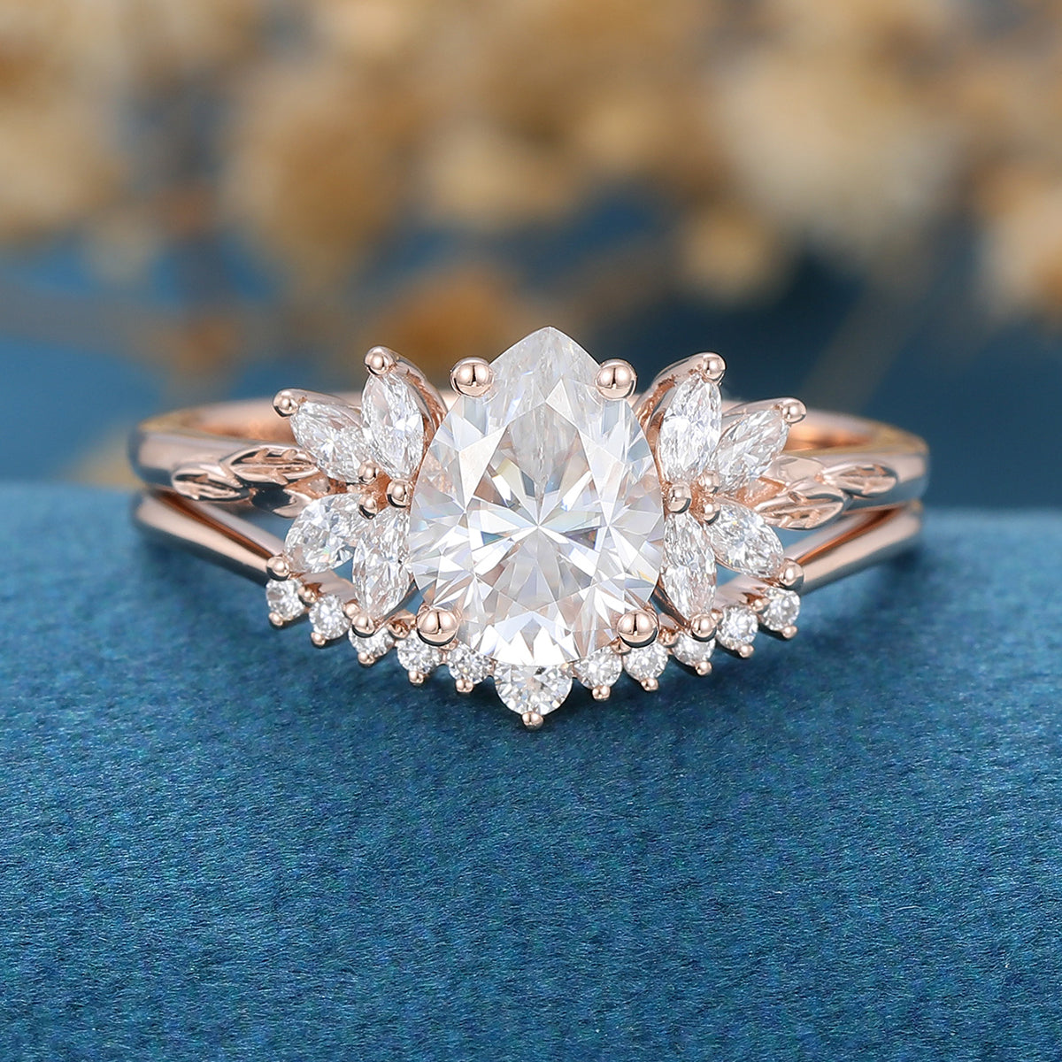 1 CT Pear Cluster Moissanite Bridal Set