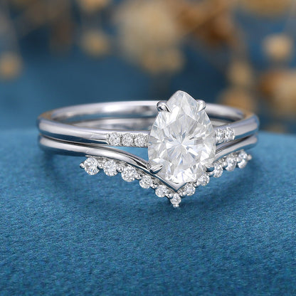 1 CT Pear Pave Moissanite Bridal Set