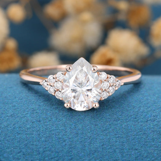 1 CT Pear Cluster Moissanite Engagement Ring