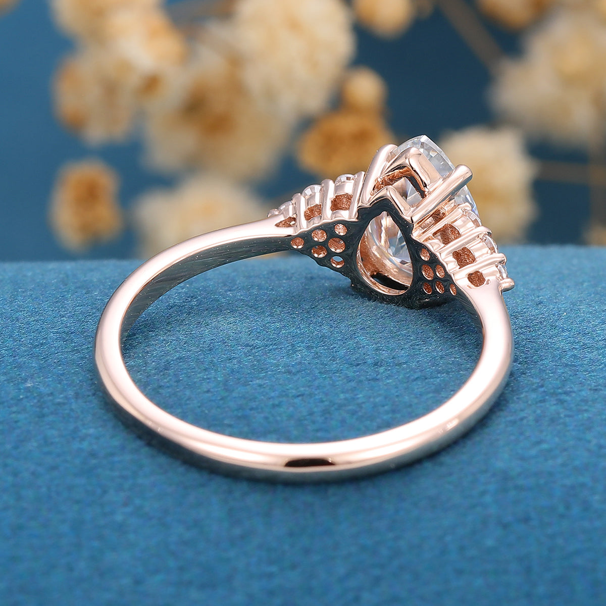1 CT Pear Cluster Moissanite Engagement Ring