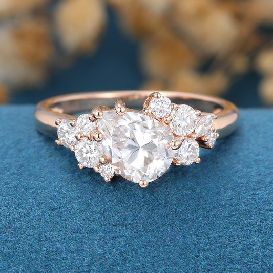 1 CT Pear Cluster Moissanite Engagement Ring