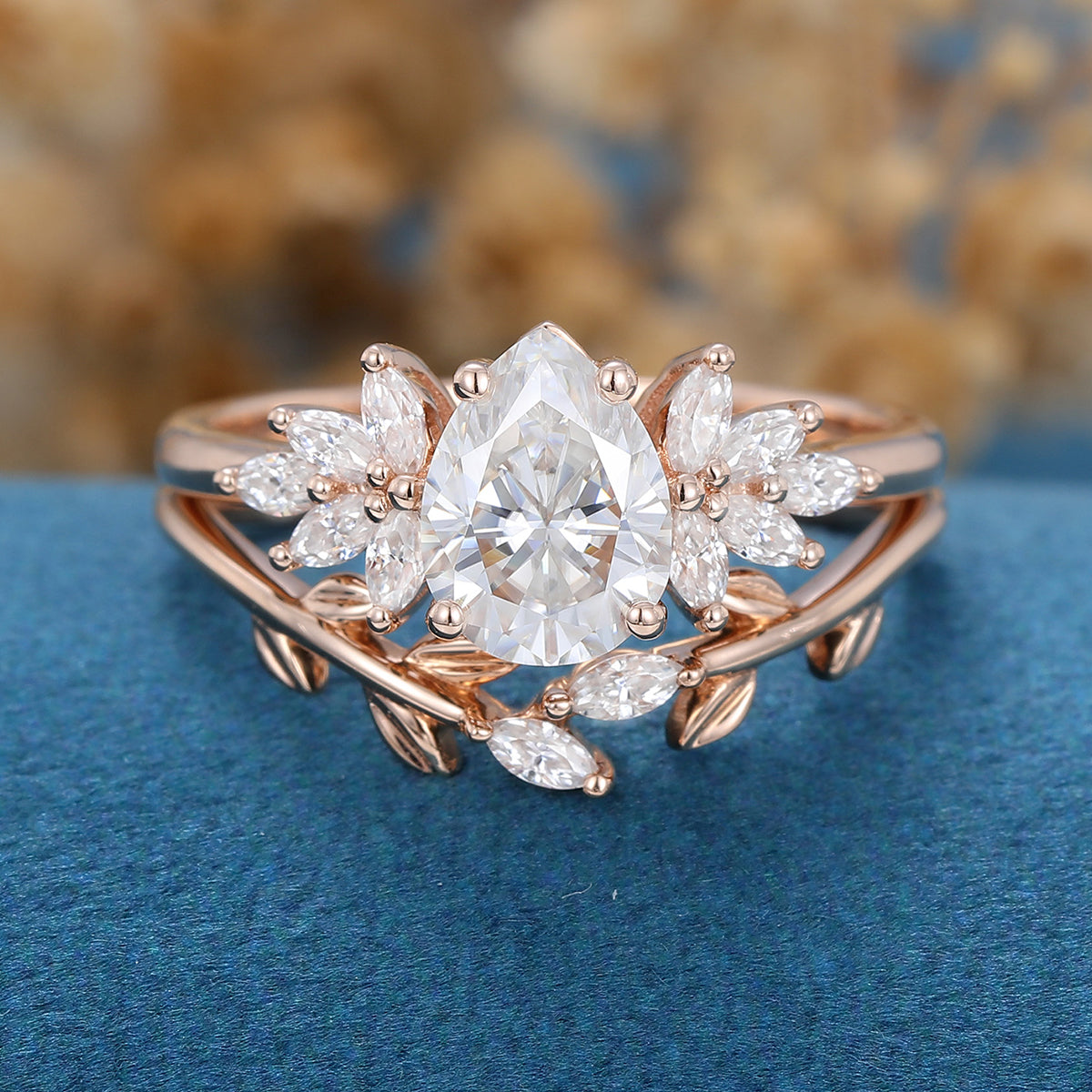 1 CT Pear Cluster Moissanite Bridal Set