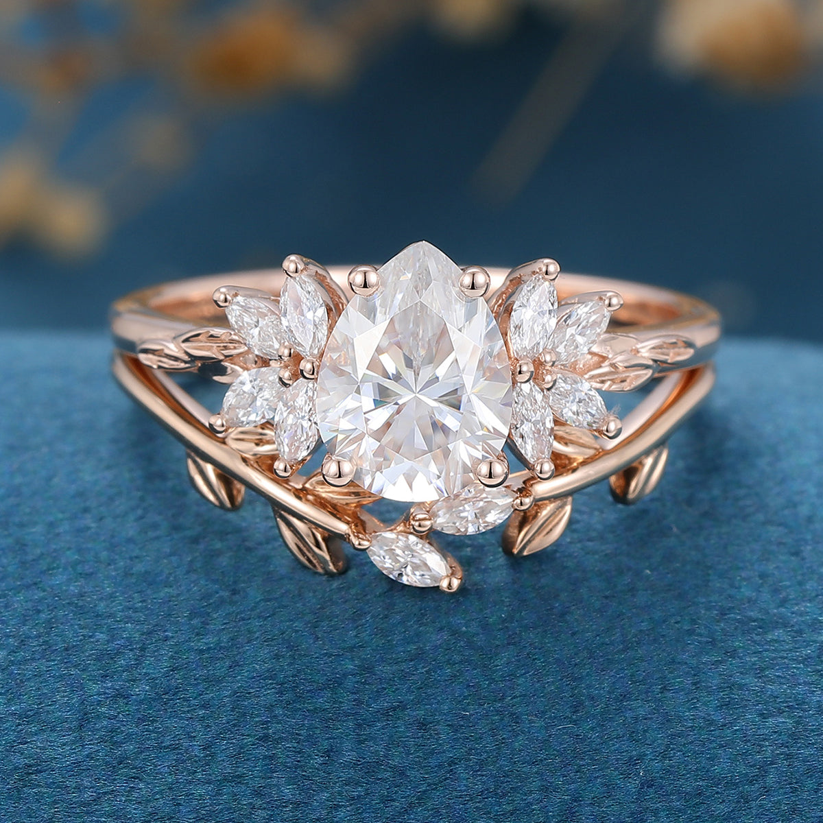 1 CT Pear Cluster Moissanite Bridal Set