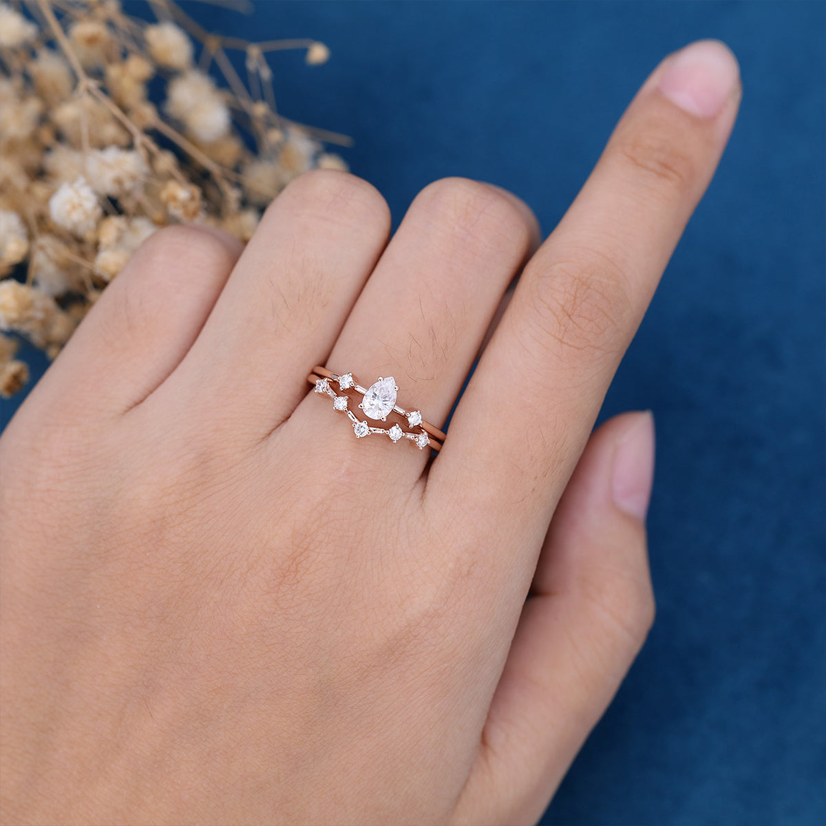 0.39 CT Pear & Pave Moissanite Bridal Set