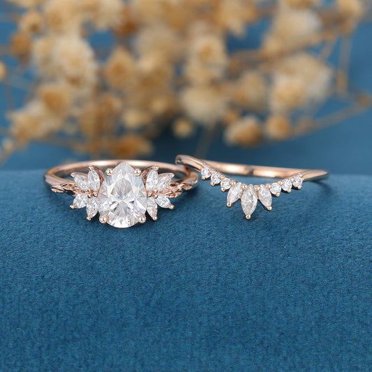 1 CT Pear Cluster Moissanite Bridal Set