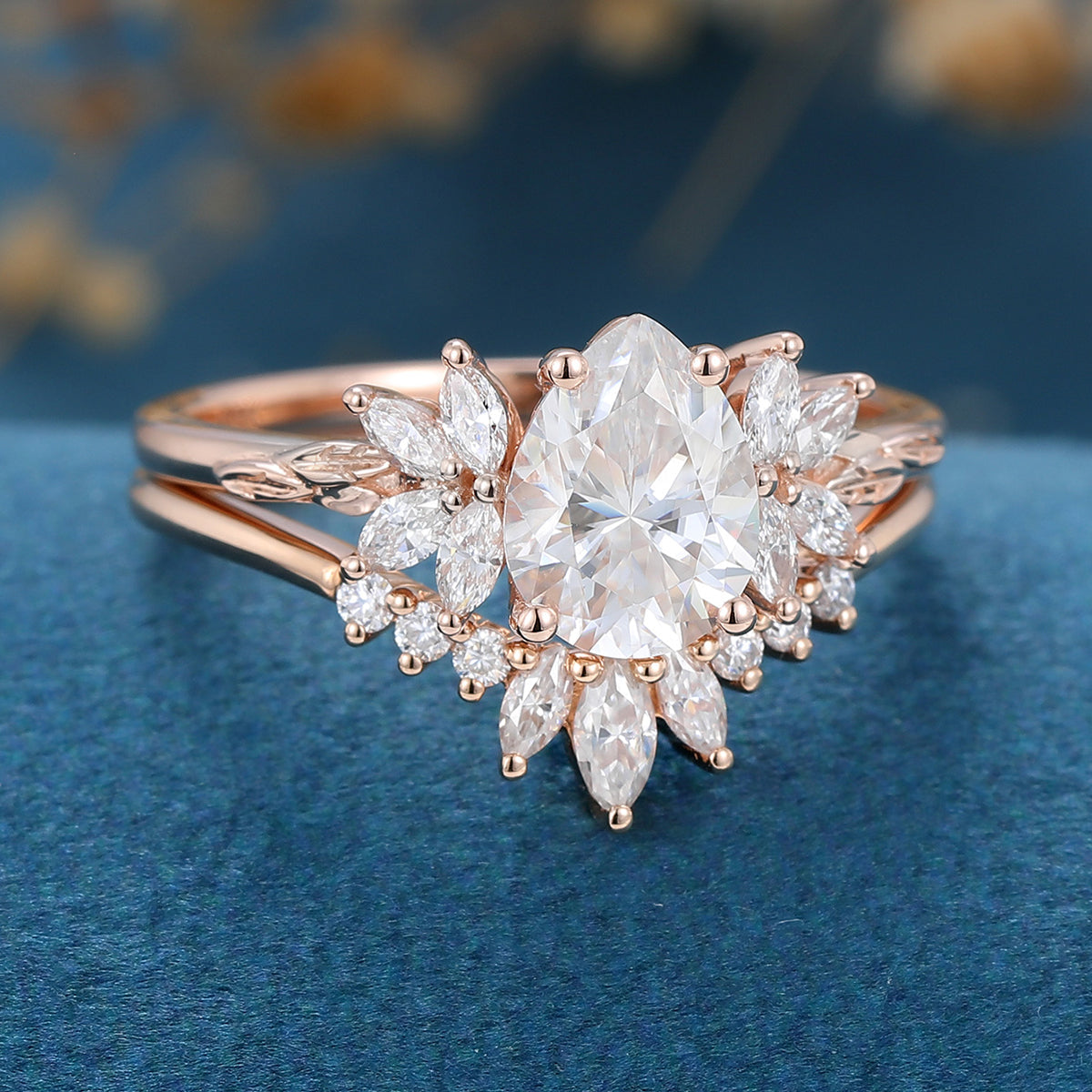 1 CT Pear Cluster Moissanite Bridal Set