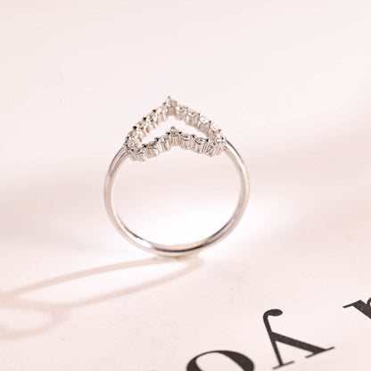 0.2 TCW Round Heart Shaped Moissanite Wedding Band