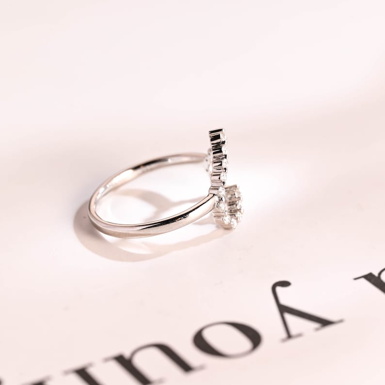 0.2 TCW Round Heart Shaped Moissanite Wedding Band