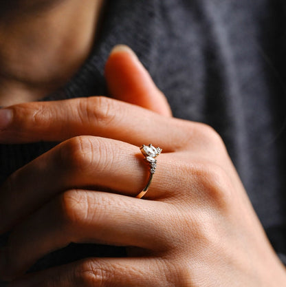 0.2 TCW Marquise & Round Curved Moissanite Wedding Band