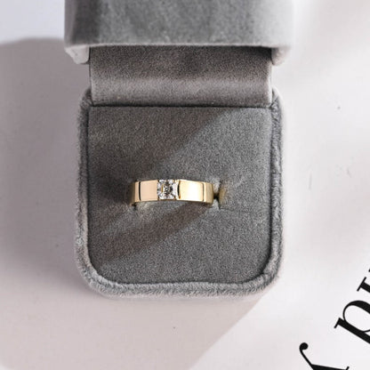 0.1 CT Asscher Moissanite Solitaire Men's Wedding Band