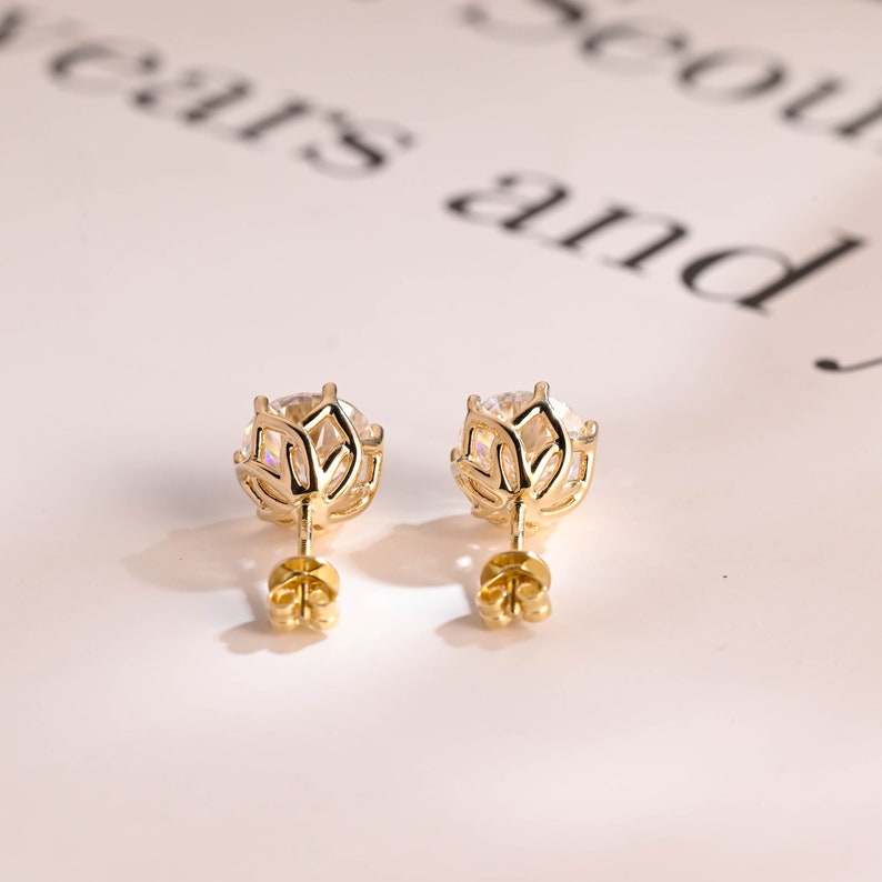 2 TCW Round Moissanite Stud Earrings
