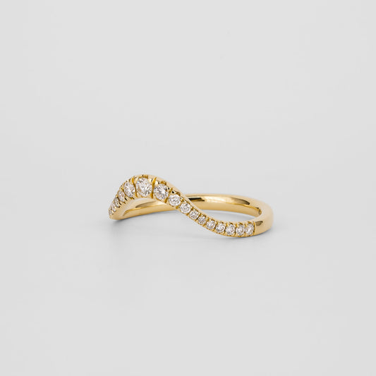 0.20 TCW Round Curved Moissanite Wedding Band
