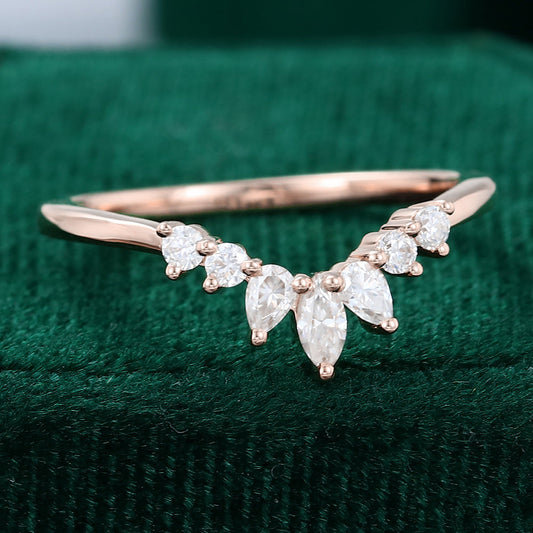 0.27 TCW Pear, Marquise & Round Curved Moissanite Wedding Band