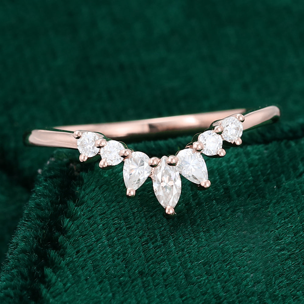 0.27 TCW Pear, Marquise & Round Curved Moissanite Wedding Band