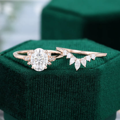 1.33 CT Oval Cluster Moissanite Bridal Set