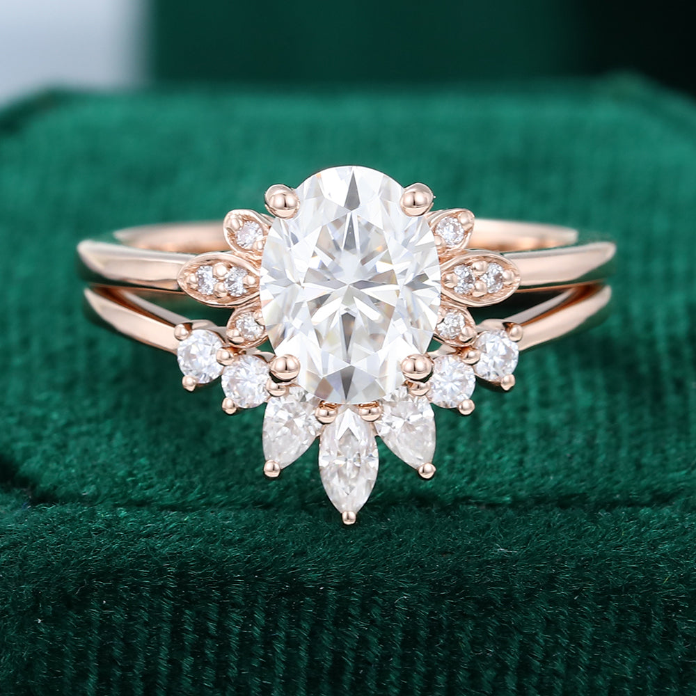 1.33 CT Oval Cluster Moissanite Bridal Set