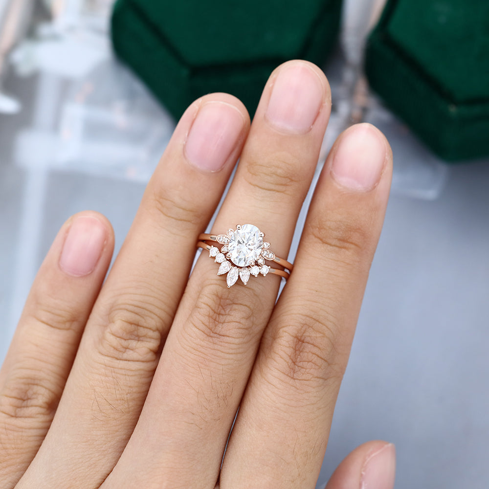 1.33 CT Oval Cluster Moissanite Bridal Set