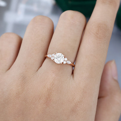 0.88 CT Round Cluster Moissanite Engagement Ring