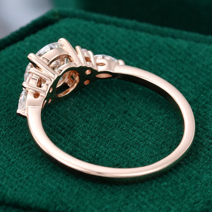 0.88 CT Round Cluster Moissanite Engagement Ring