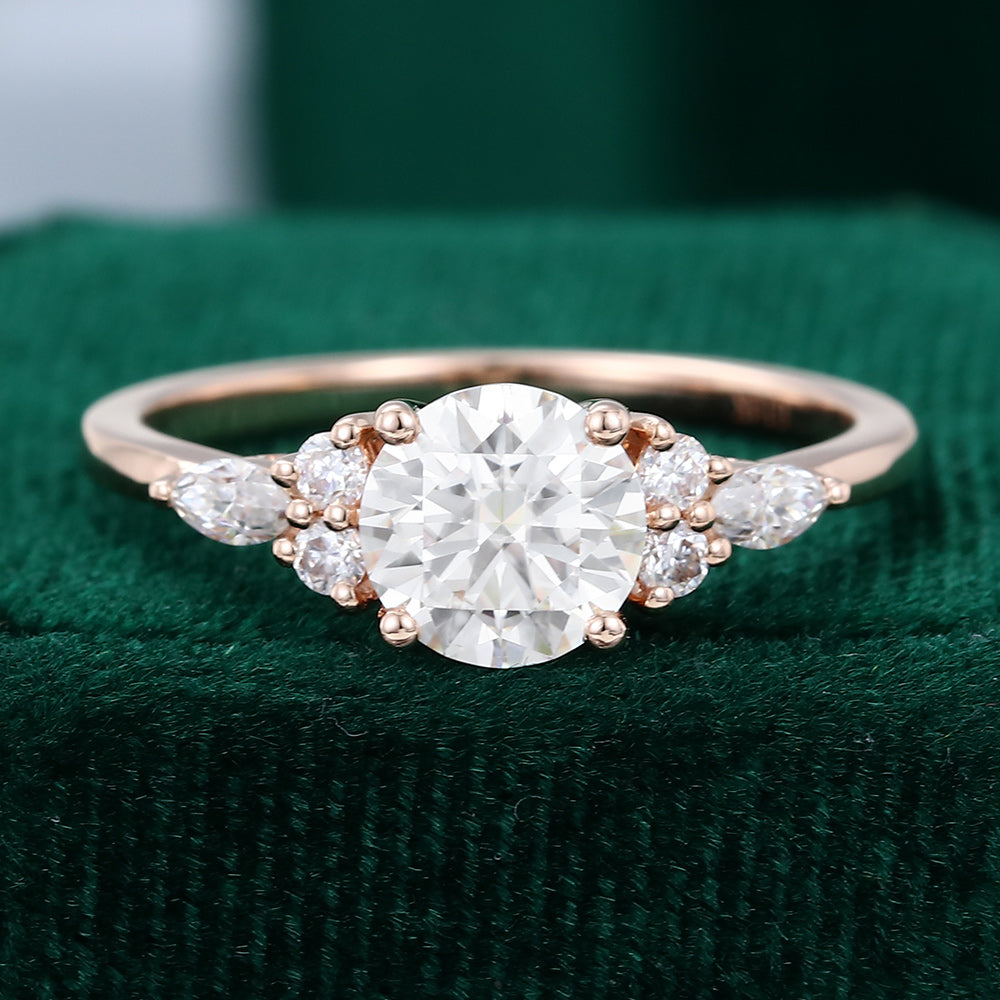 0.88 CT Round Cluster Moissanite Engagement Ring