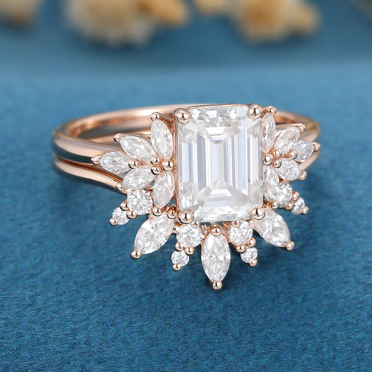 1.6 CT Emerald Cluster Moissanite Bridal Set