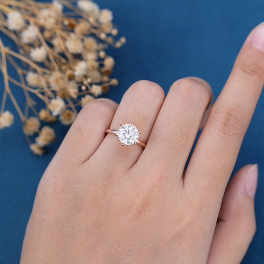 1.9 CT Round Solitaire Moissanite Engagement Ring