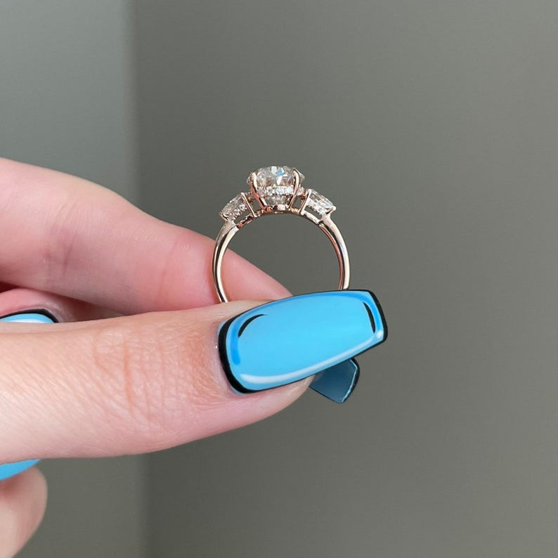 3.5 CT Oval Three Stone Moissanite Engagement Ring