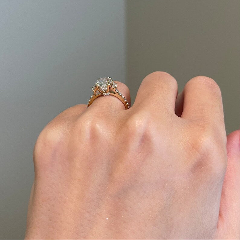 2 CT Oval Pave Moissanite Engagement Ring