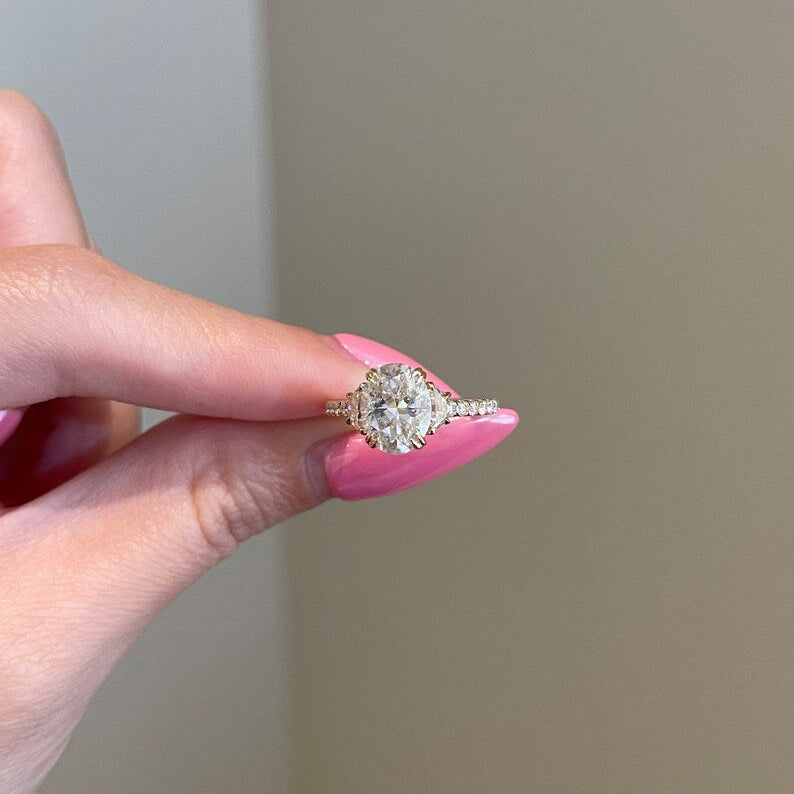 2 CT Oval Pave Moissanite Engagement Ring