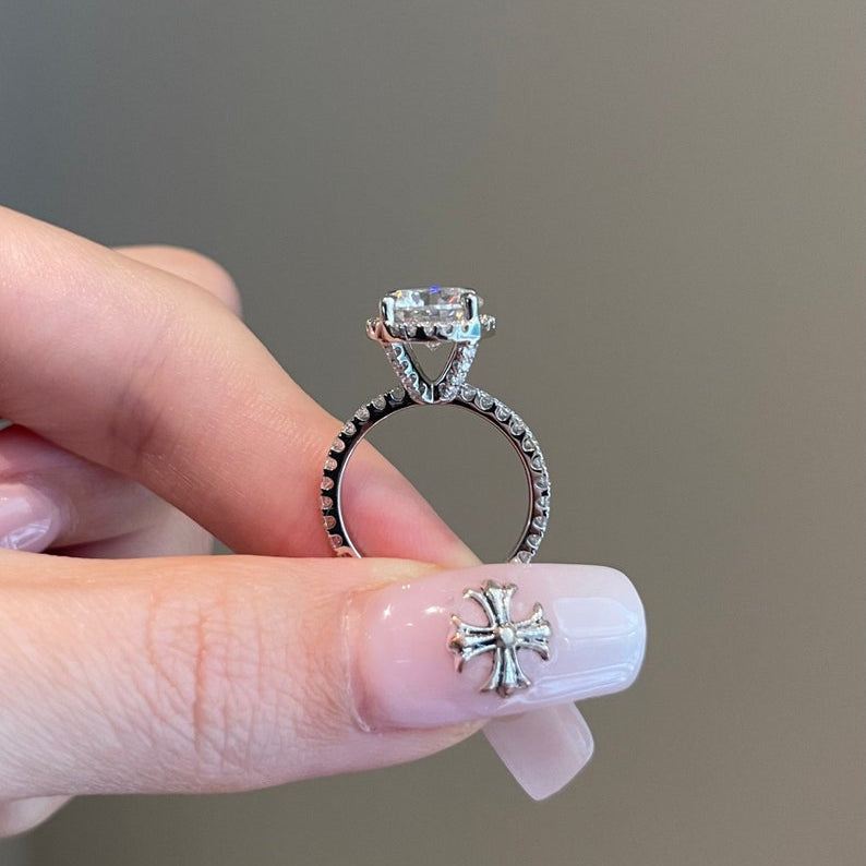 2.5 CT Round Halo & Pave Moissanite Engagement Ring