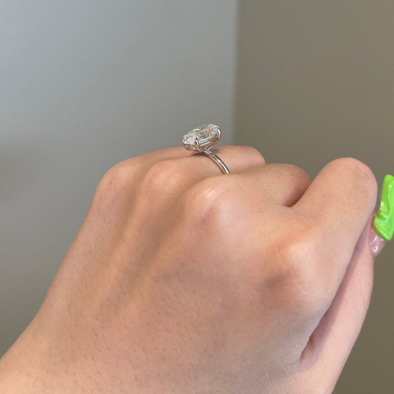 4 CT Oval Solitaire Moissanite Engagement Ring