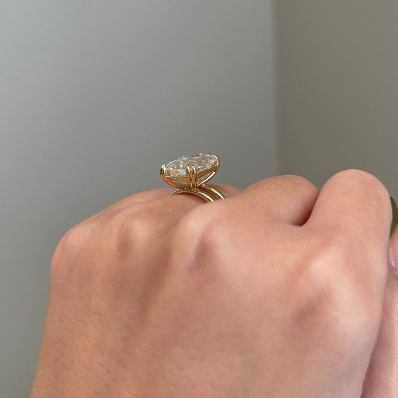 8.5 CT Radiant Solitaire Moissanite Engagement Ring