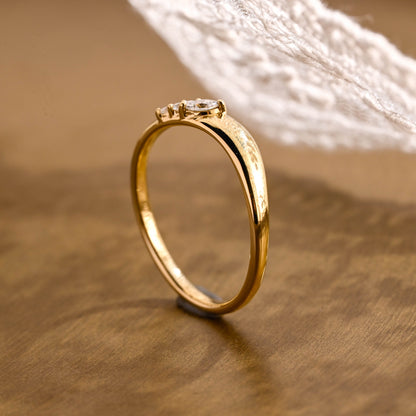 0.15 TCW Round Milgrain Lab Grown Diamond Wedding Band