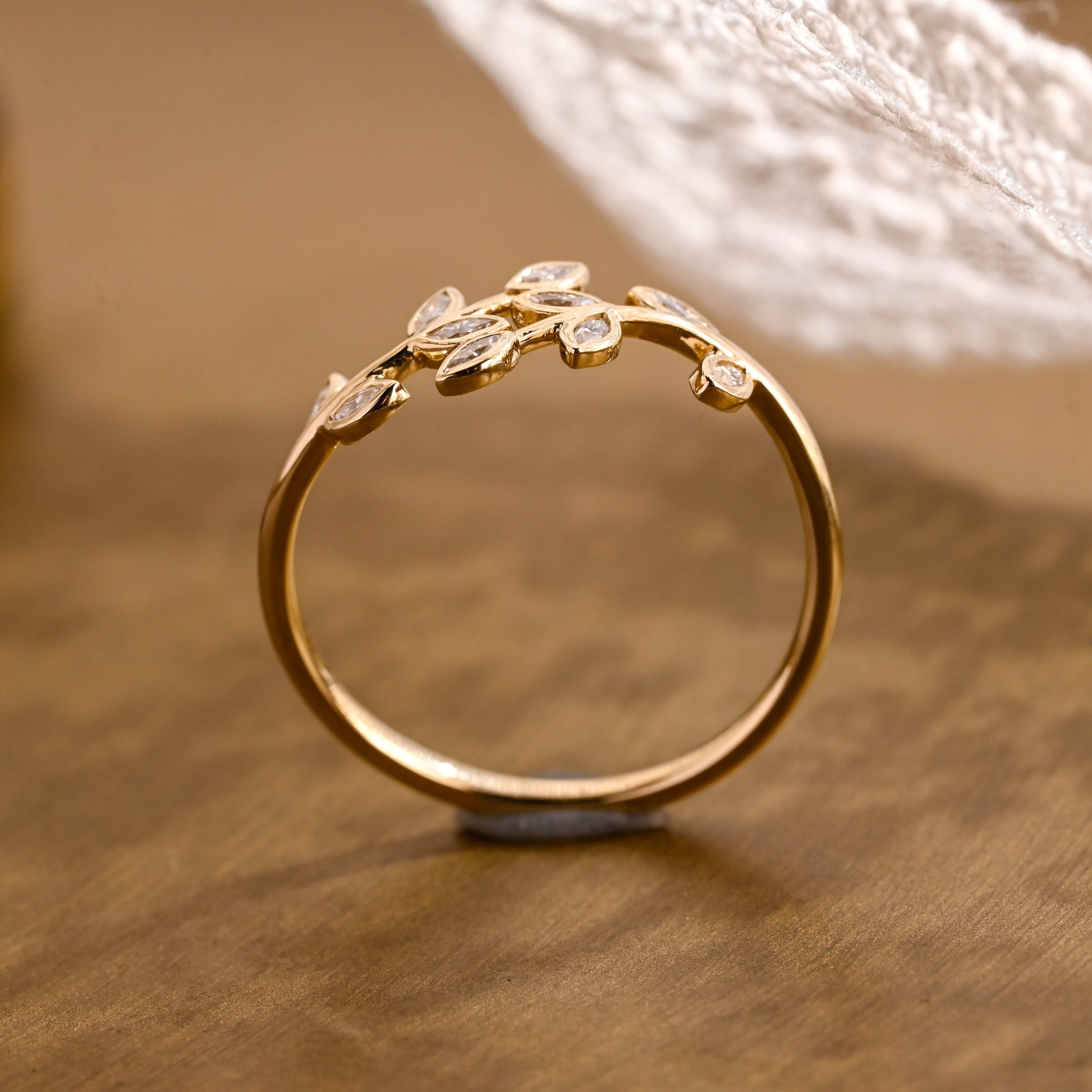 0.15 TCW Round Milgrain Lab Grown Diamond Wedding Band