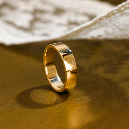0.15 TCW Round Milgrain Lab Grown Diamond Wedding Band