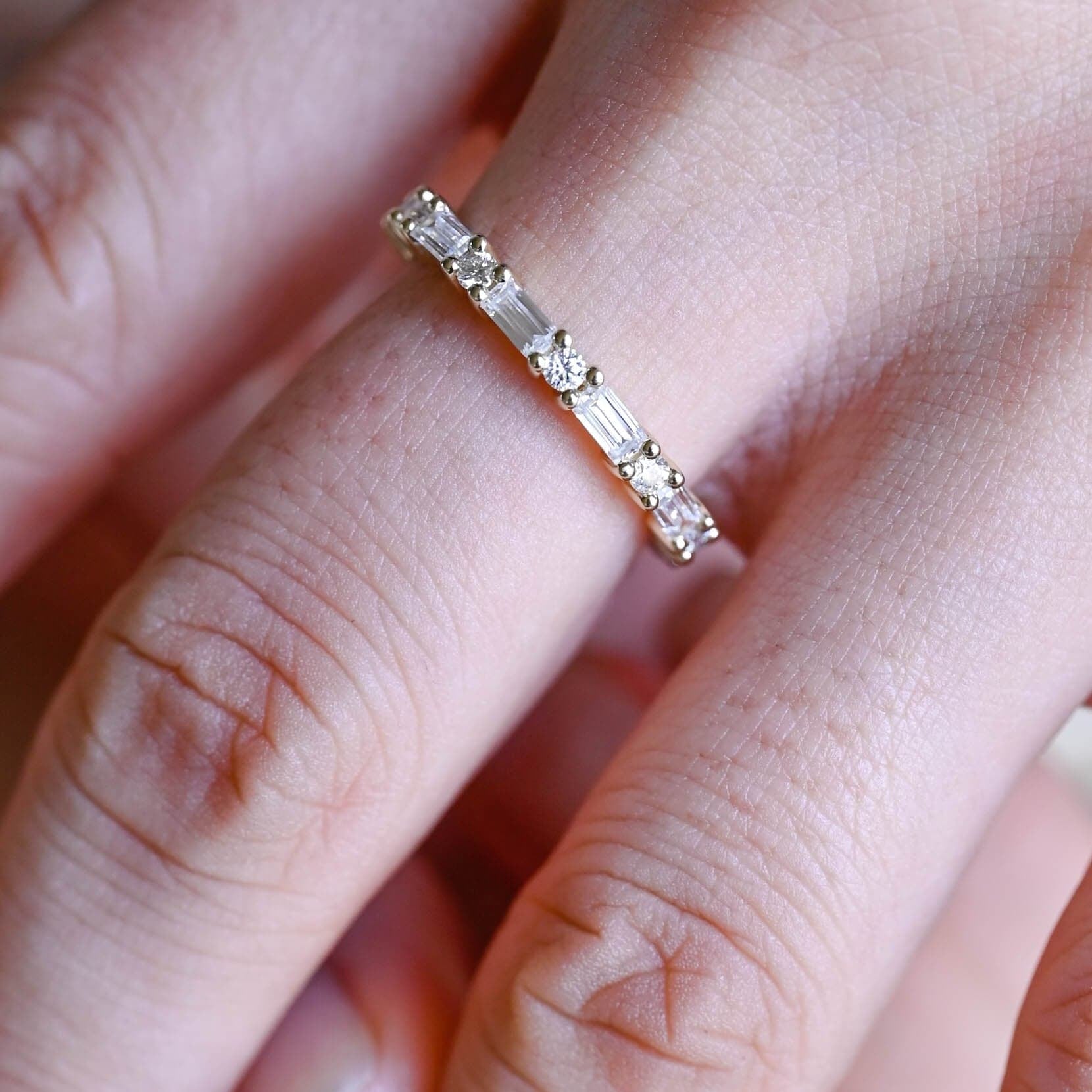 0.15 TCW Round Milgrain Lab Grown Diamond Wedding Band