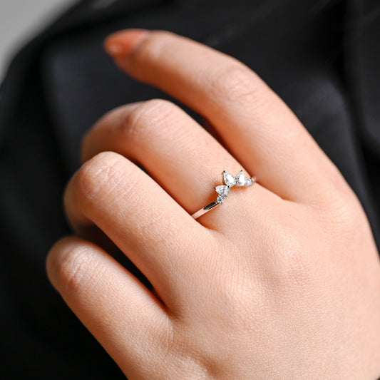 0.15 TCW Round Milgrain Lab Grown Diamond Wedding Band