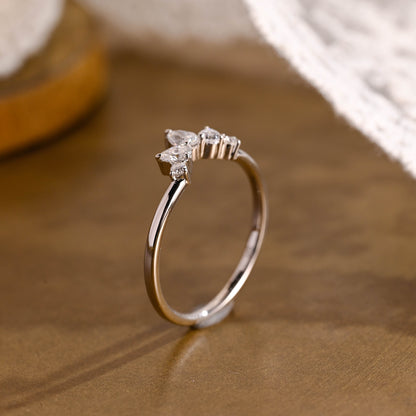 0.15 TCW Round Milgrain Lab Grown Diamond Wedding Band