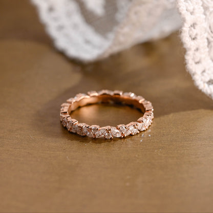 0.15 TCW Round Milgrain Lab Grown Diamond Wedding Band